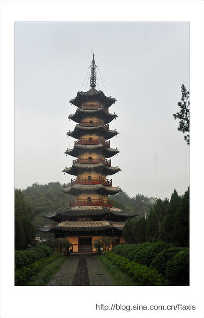 A scenic view of Jiaozuo Xianshengwangmiao