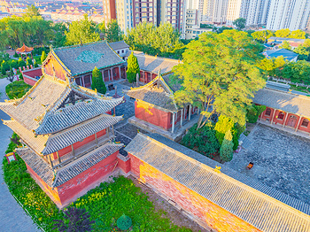 A scenic view of Jincheng Chongan Temple