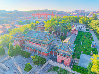 A scenic view of Jincheng Chongan Temple