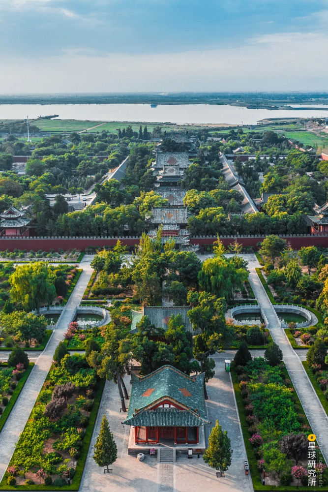 A scenic view of Jincheng Doushuang Ancient Buildings