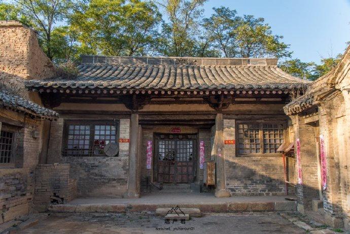 Uncover Local Delights at Jincheng Ji Shi Min Ju: Your Ultimate Travel Guide