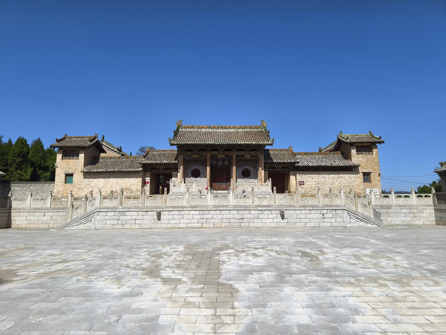 A scenic view of Jincheng Jiannan Jidu Temple