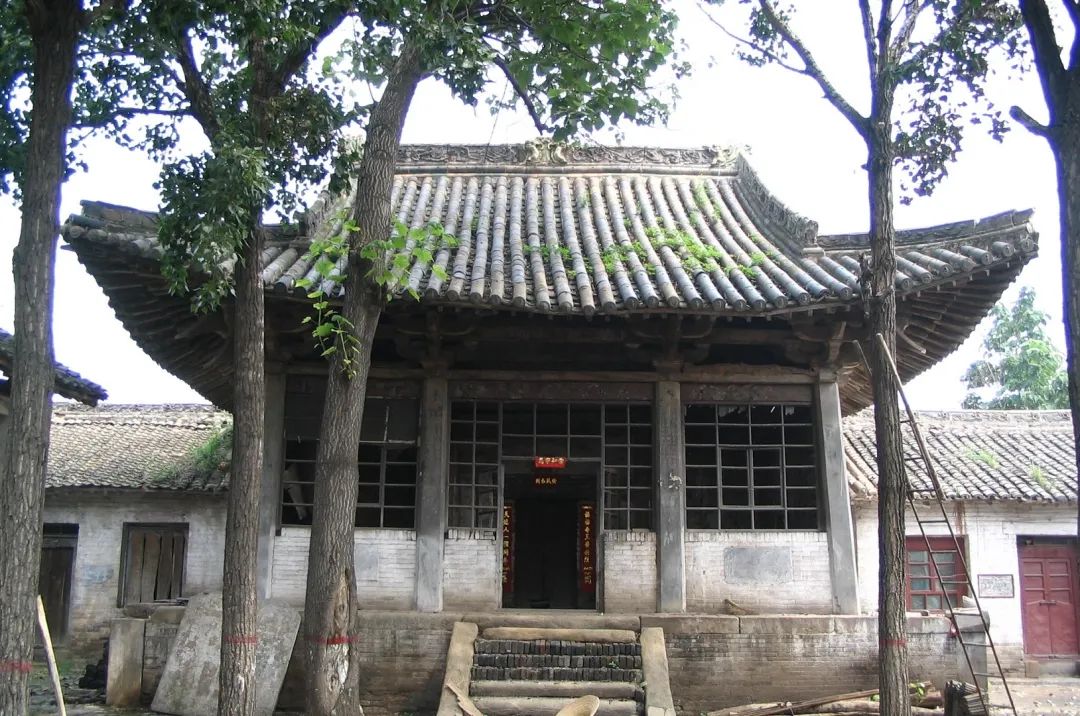 A scenic view of Jincheng Longyan Temple