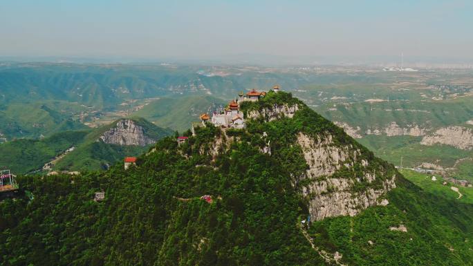 A scenic view of Jincheng Qinglian Temple