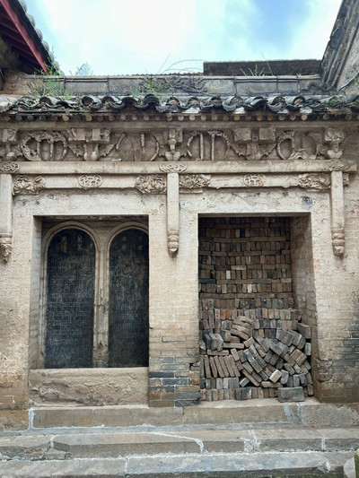 A scenic view of Jincheng Sansheng Ruixian Pagoda