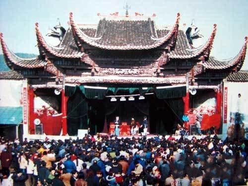 Experience Traditional Craftsmanship at Jingdezhen Mingyuan Huyan Mingfentang Xitai