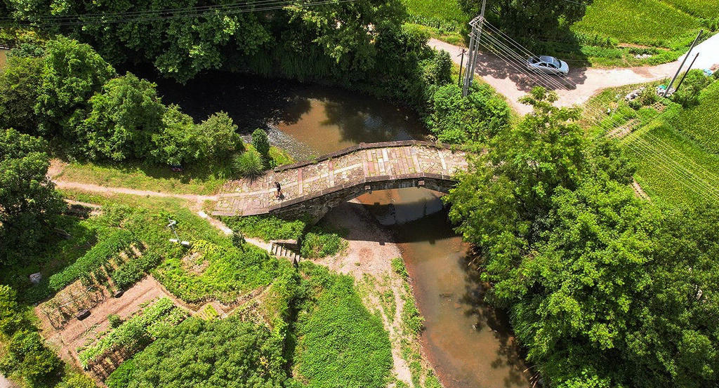 A scenic view of Jinhua Guyueqiao