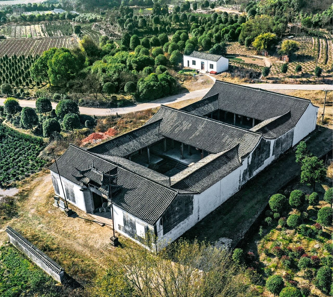 A scenic view of Jinhua Shinantang Xushi Zongci