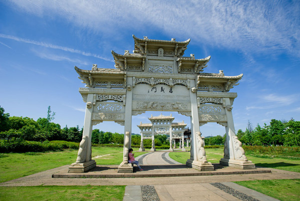 Discover the Architectural Wonders of Jinhua Zhengyimen Gu Jianzhuqun: A Journey Through Time