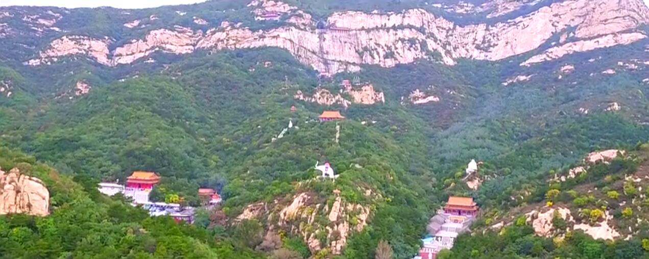 A scenic view of Jinzhou Yiwulushan Liaoling