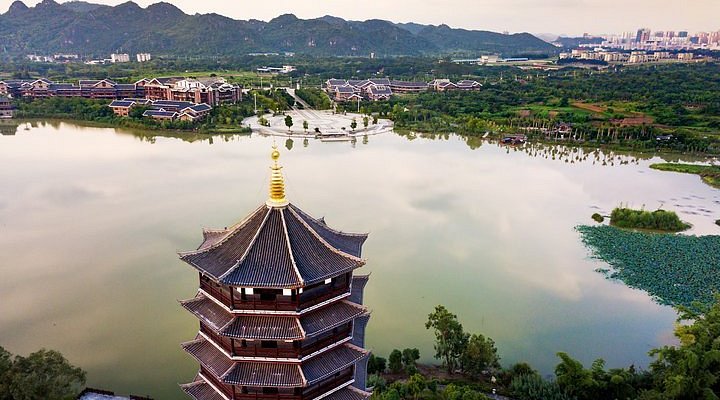 A scenic view of Jiujiang Lushan Yubeiting