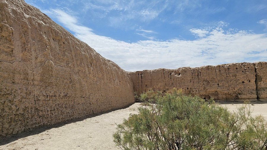 A scenic view of Jiuquan Pochengzi Yizhi