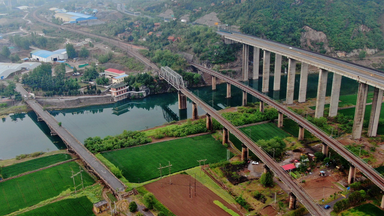 A scenic view of Jiyuan Wulongkougudaishuilishishi