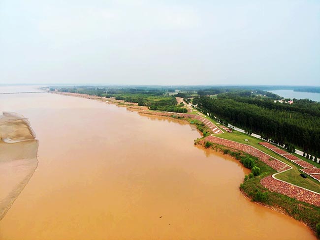 A scenic view of Kaifeng Guogonghuangheguitanpanjiuzhi