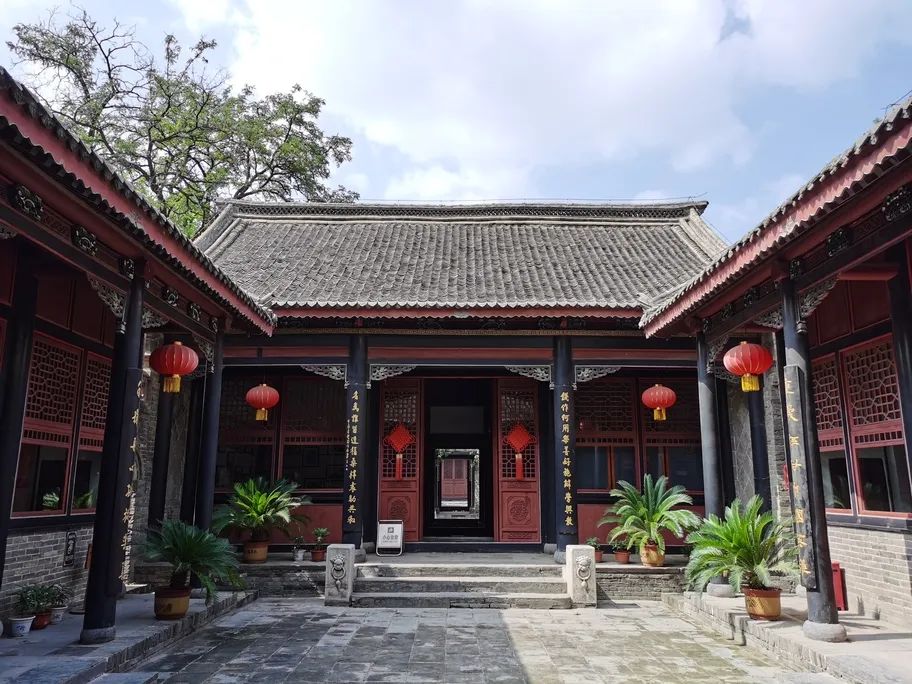 A scenic view of Kaifeng Liuqinxiaguju