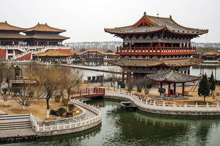 A scenic view of Kaifeng Saita