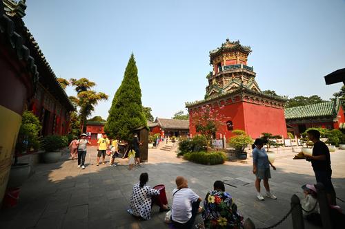 Kaifeng Yanqingguan: Your Ultimate Guide to Henan’s Architectural Marvels