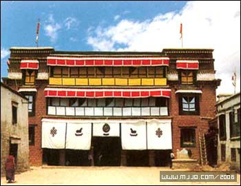 A scenic view of Lasa Xiaozhaosi