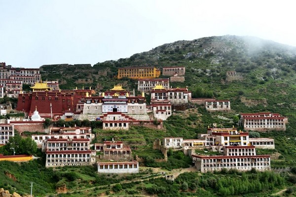 Explore Lasa Zhebangsi: The Must-Visit Cultural Hub in Lhasa, Tibet