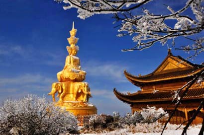 A scenic view of Leshan Emeishan Gujianzhuqun