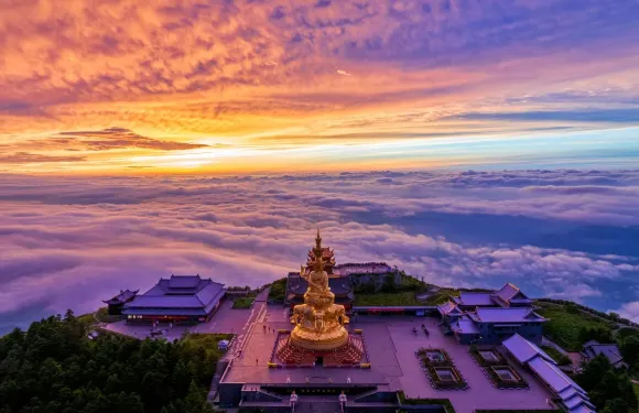 A scenic view of Leshan Mahao Yamu