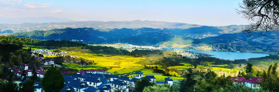 A scenic view of Lincang Liulanghe Mofangqun