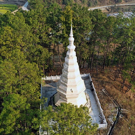 A scenic view of Lincang Mengwangta Ji Xibeita