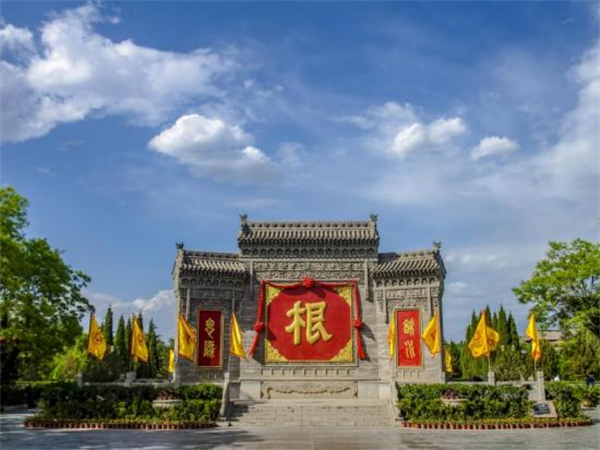 A scenic view of Linfen Hongdong Shangshan Temple