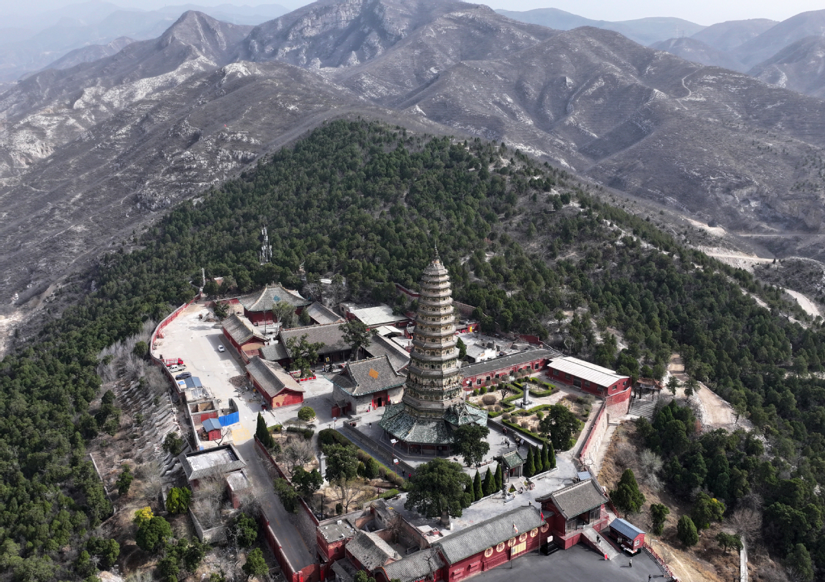 A scenic view of Linfen Hongdong Shangshan Temple