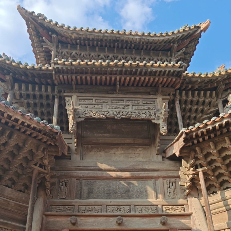 A scenic view of Linfen Pujing Temple