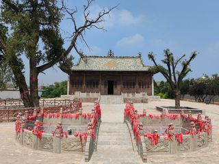 A scenic view of Linfen Yonghe Confucian Temple Hall