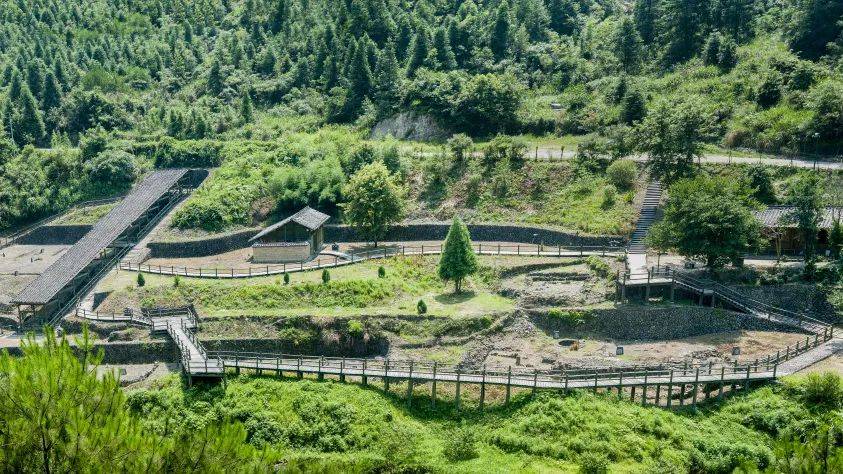 A scenic view of Lishui Dayao Longquan Yao Yizhi