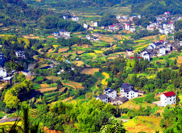 A scenic view of Lishui Heyangcun Xiangtu Jianzhu