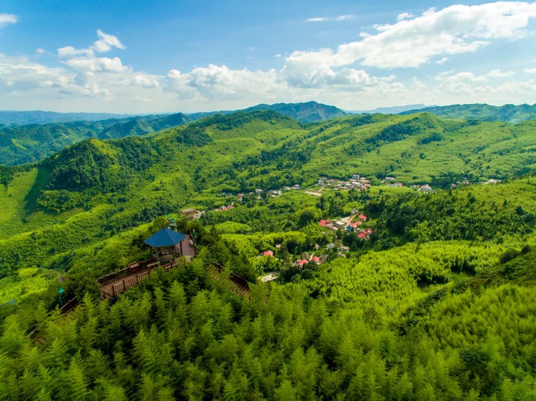 A scenic view of Liupanshui Dadong Yizhi