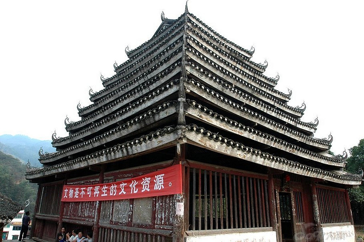A scenic view of Liuzhou Mapang Gulou