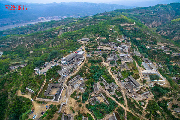 A scenic view of Luliang Donglongguan Tomb Group