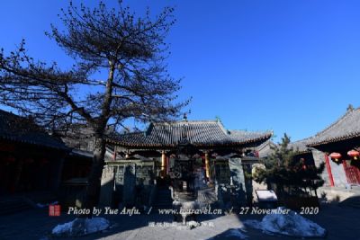A scenic view of Luliang Guashan Tianning Temple