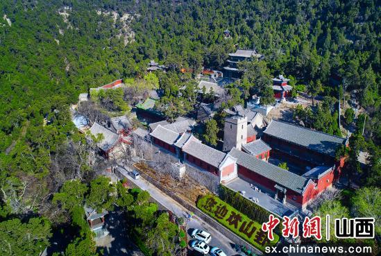 Lüliang’s Hidden Gem: The Majestic Guashan Tianning Temple