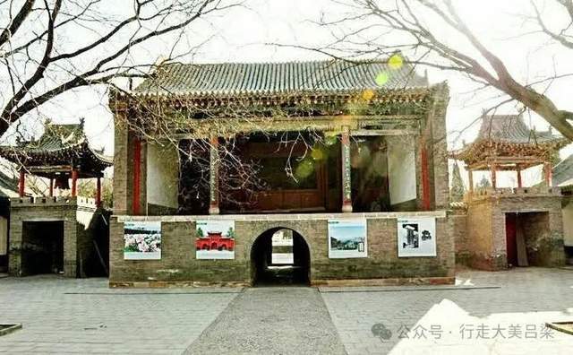 A scenic view of Luliang Yukou Shengmu Temple