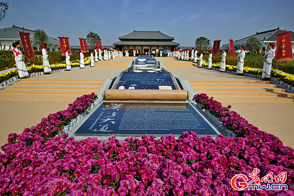 Luohe Xushenmu: Explore the Rich History and Scenic Beauty of Henan