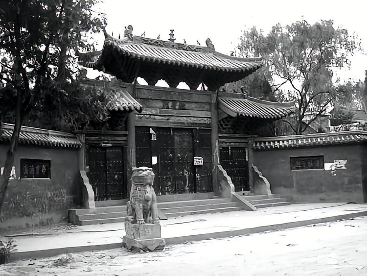 A scenic view of Luoyang Liangchengguli