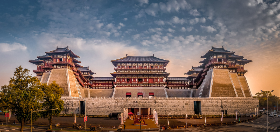 A scenic view of Luoyang Yanshijiulongmiao