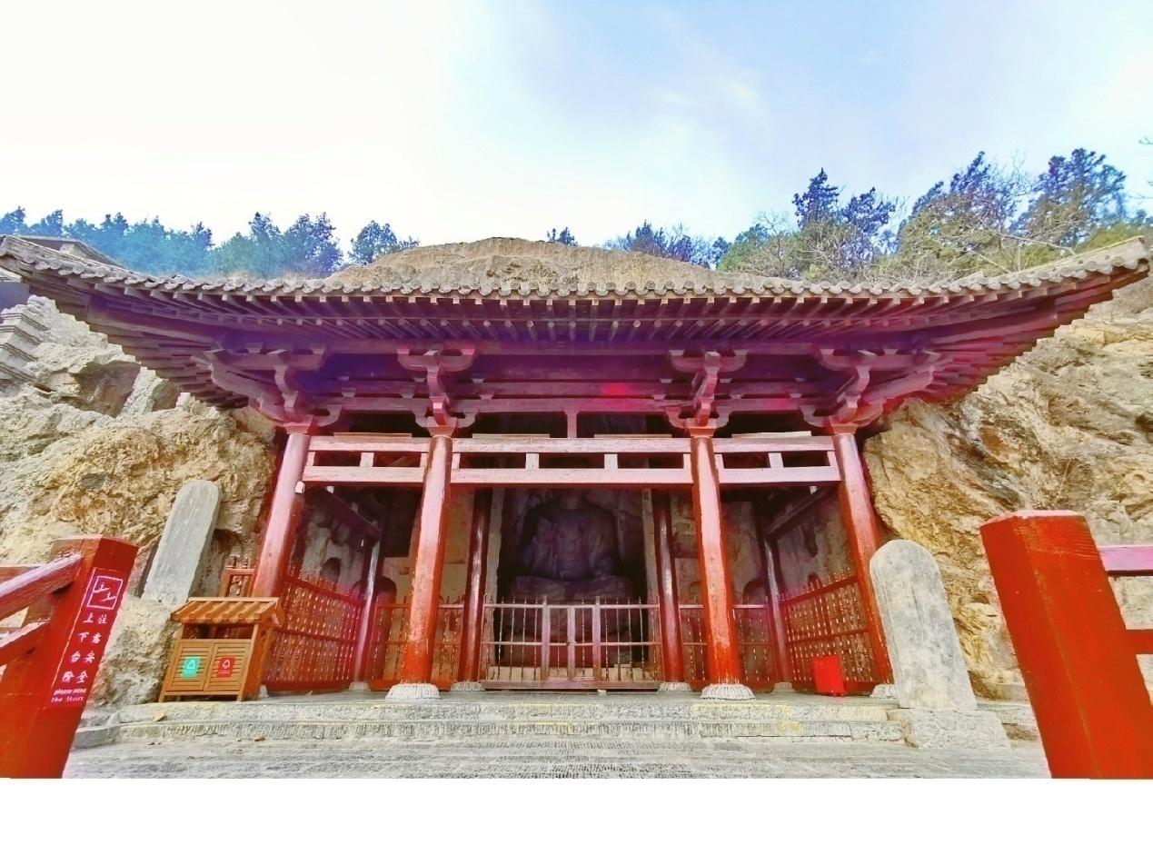 A scenic view of Luoyang Yanshixingfusi