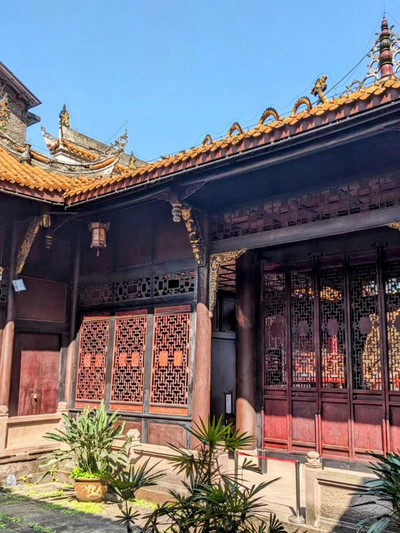 A scenic view of Luzhou Chunqiuci