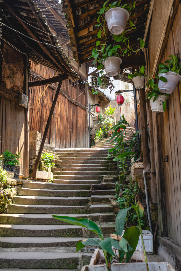 A scenic view of Luzhou Fubao Gujianzhuqun