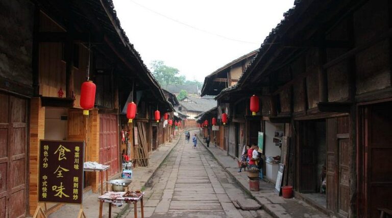 Luzhou Yaoba Zhen Gujianzhuqun: A Journey Through Sichuan’s Unique Architecture