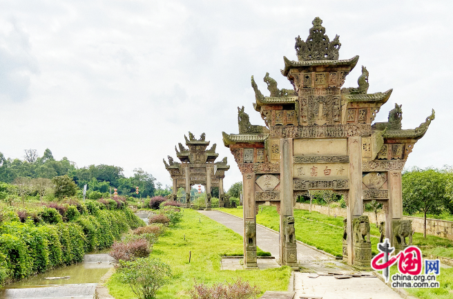Discover the Serenity of Meishan Ganquansi: A Hidden Gem in Sichuan