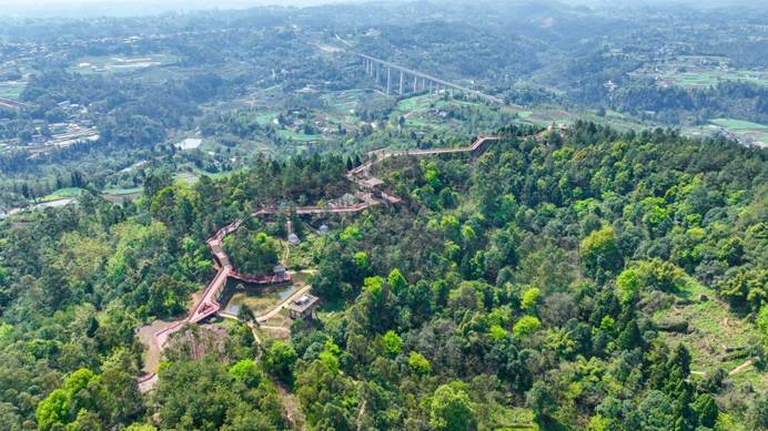 A scenic view of Meishan Shuangbao Paifang
