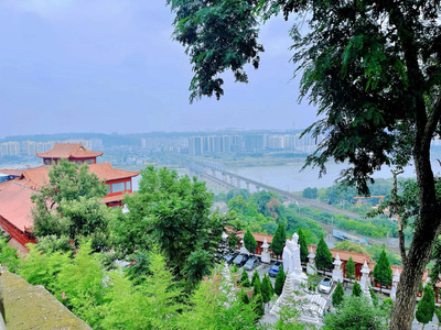 A scenic view of Mianyang Zunshengsi