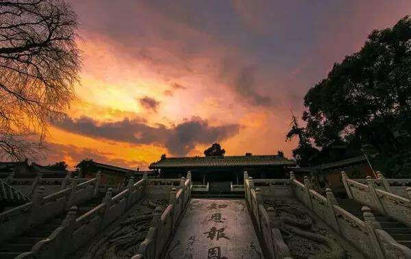 A scenic view of Mianyang Zunshengsi